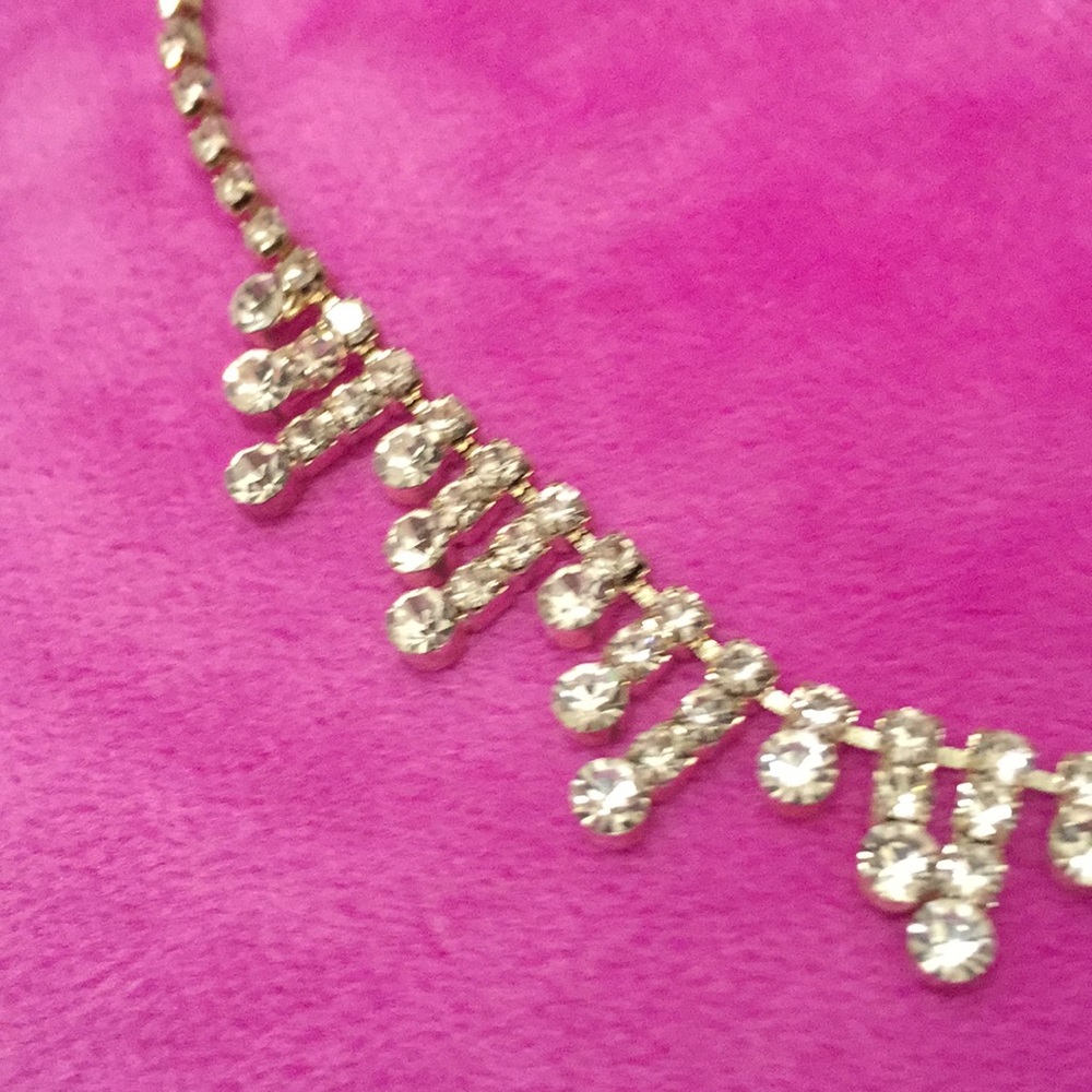 Beautiful Rhinestone necklace! - Picture 2 of 5